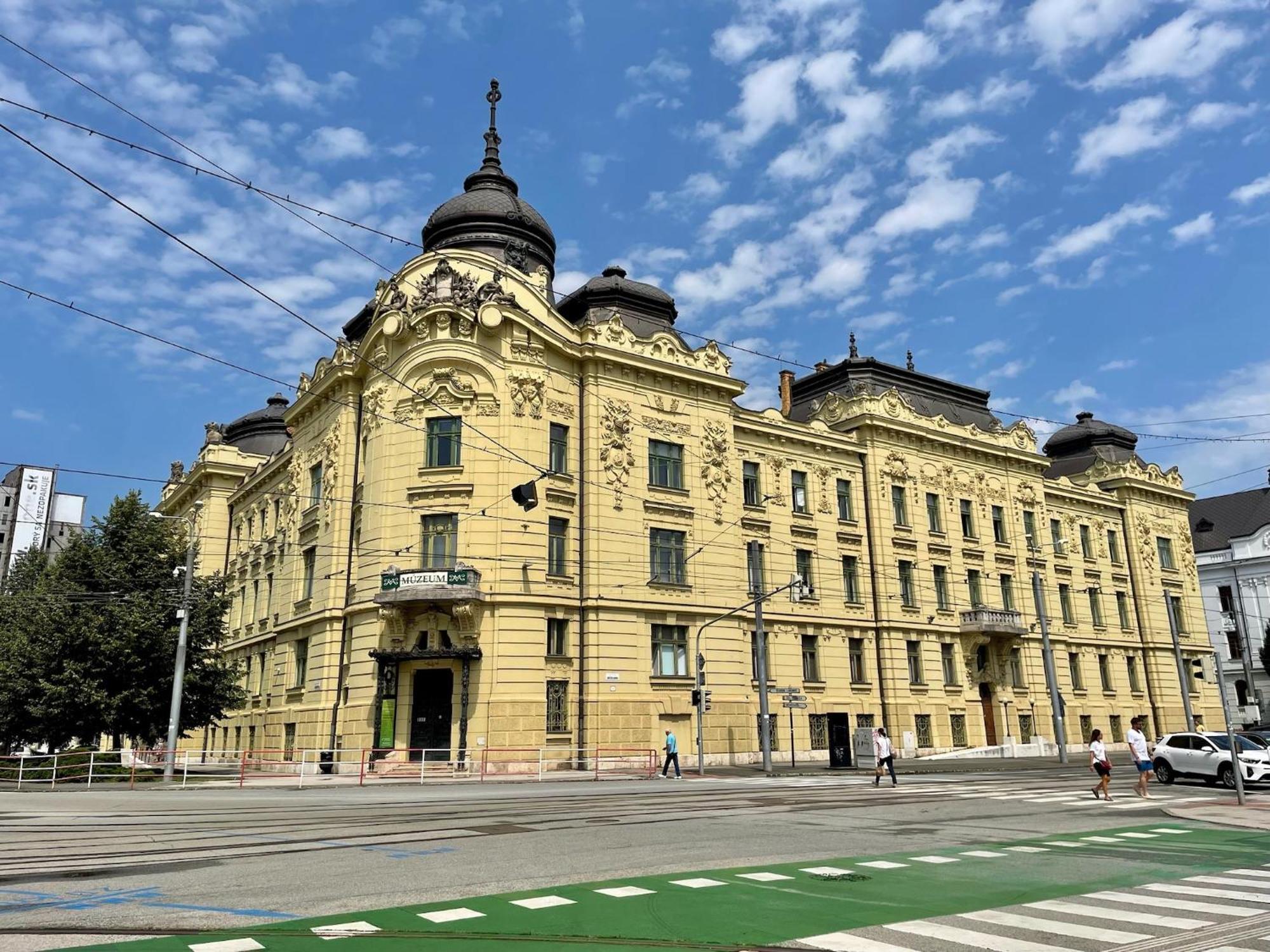 Central Apartment New Studio Košice Eksteriør billede