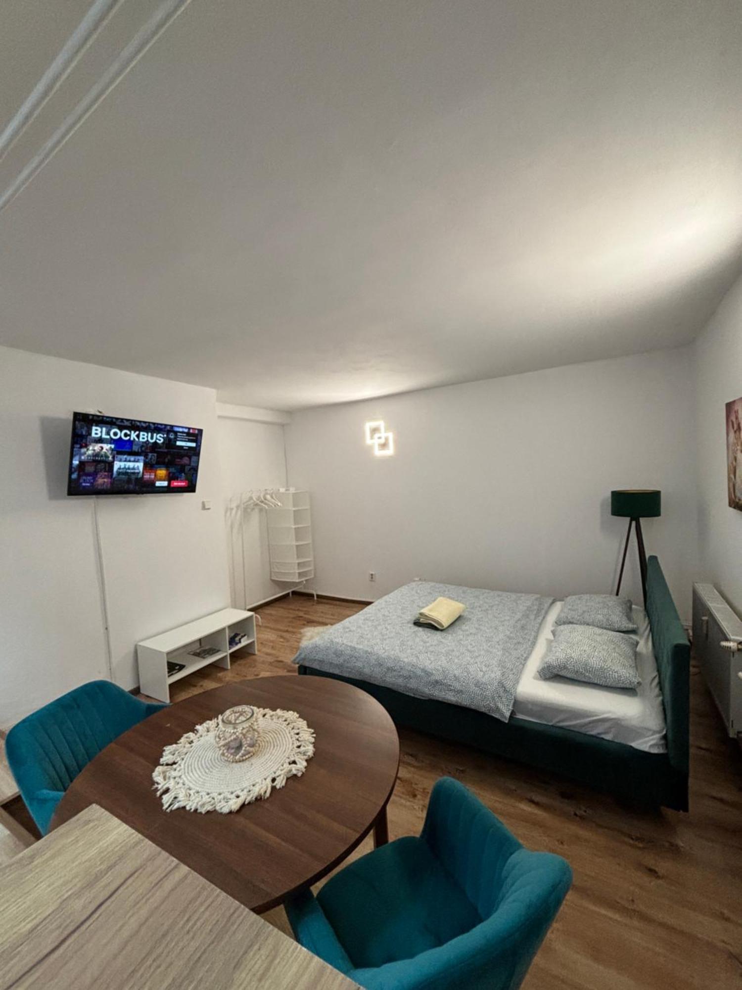 Central Apartment New Studio Košice Eksteriør billede